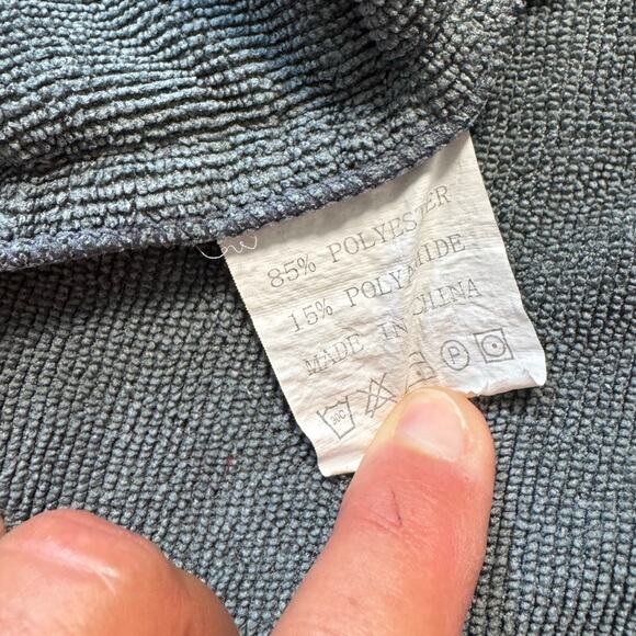 SWITCH Kiteboarding Towel blanket for Changing;  Hooded Poncho - Picture 3 of 9